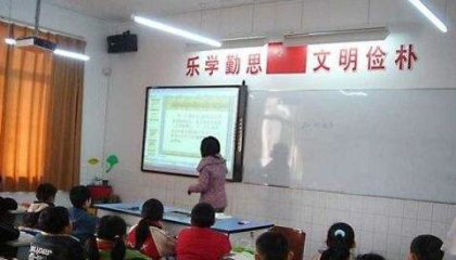 教育投影機要怎么選擇,重慶投影機